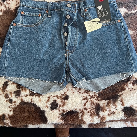 Levi's Women's 501 Blue Denim Shorts - Picture 1 of 5